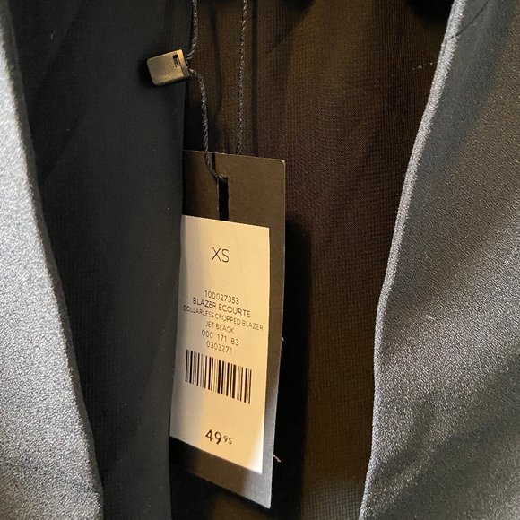 Dynamite Collarless Cropped Blazer - XS - Picture 3 of 3